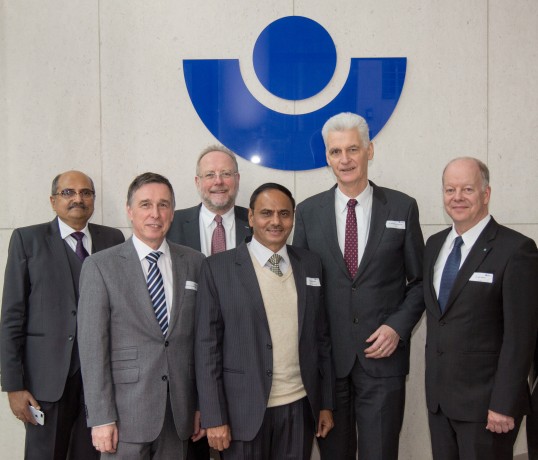 Group photo with german State Secretary Dr. Schmachtenberg
