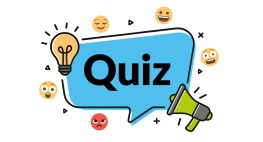 Sprechblase in hellblauer Farbe, darum herum verteilt sind verschiedene Emojis, links oben ist eine Glühbirne und unten rechts ist ein grünes Megaphon.