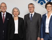 v.l.n.r.: Prof. Bernd Petri, Angelika Hölscher, Kay Schumacher, Nada Göltzer