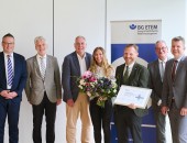 Auf dem Bild von links: Marco Wetzel, Jobst Kleineberg, Franz Donner, Stefanie Schnee (Werma Signaltechnik), Christian Vogt (Werma Signaltechnik), Hans-Peter Kern und Jörg Botti.