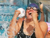Bild: Schwimmerin bei den Special Olympics World Games