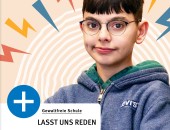 Foto: Ein Junge schaut in die Kamera