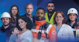 Bild: Menschen mit verschiedenen Berufen schauen in die Kamera (KI-generiert)