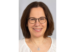 Dr. Vera van Kampen