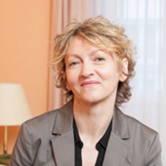 Frau